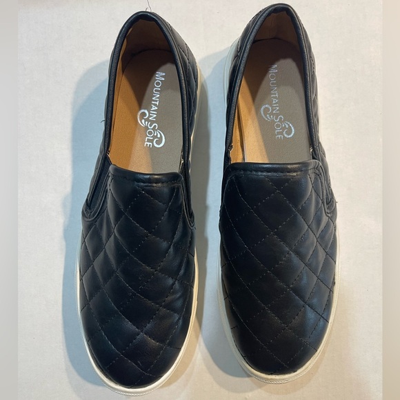 MOUNTAIN SOLE WOMENS SLIP ON SHOES - Picture 2 of 7